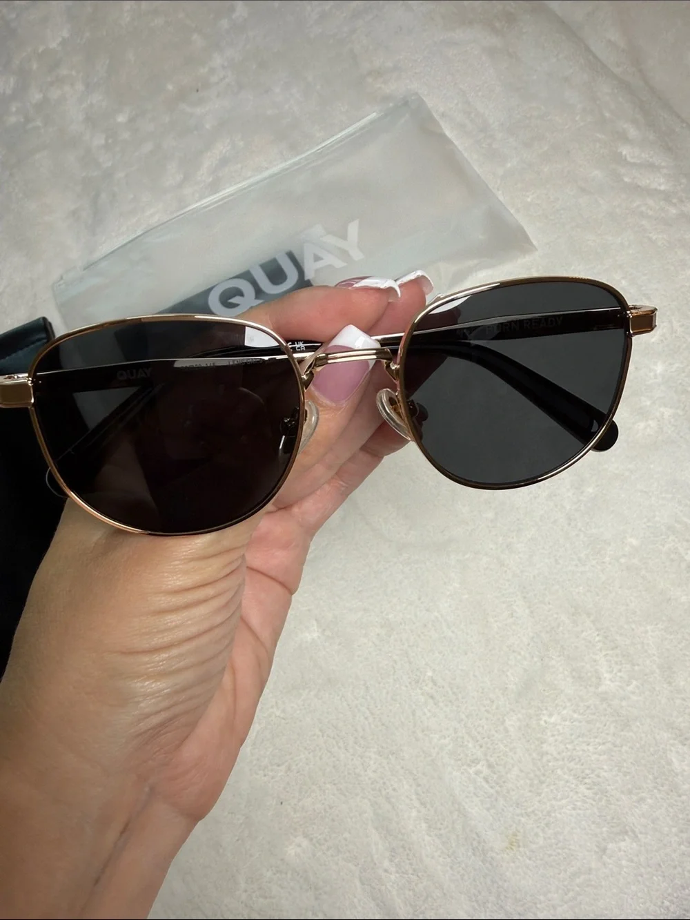 Quay Australia Born Ready Round Sunglasses - Gold/Smoke -NWT